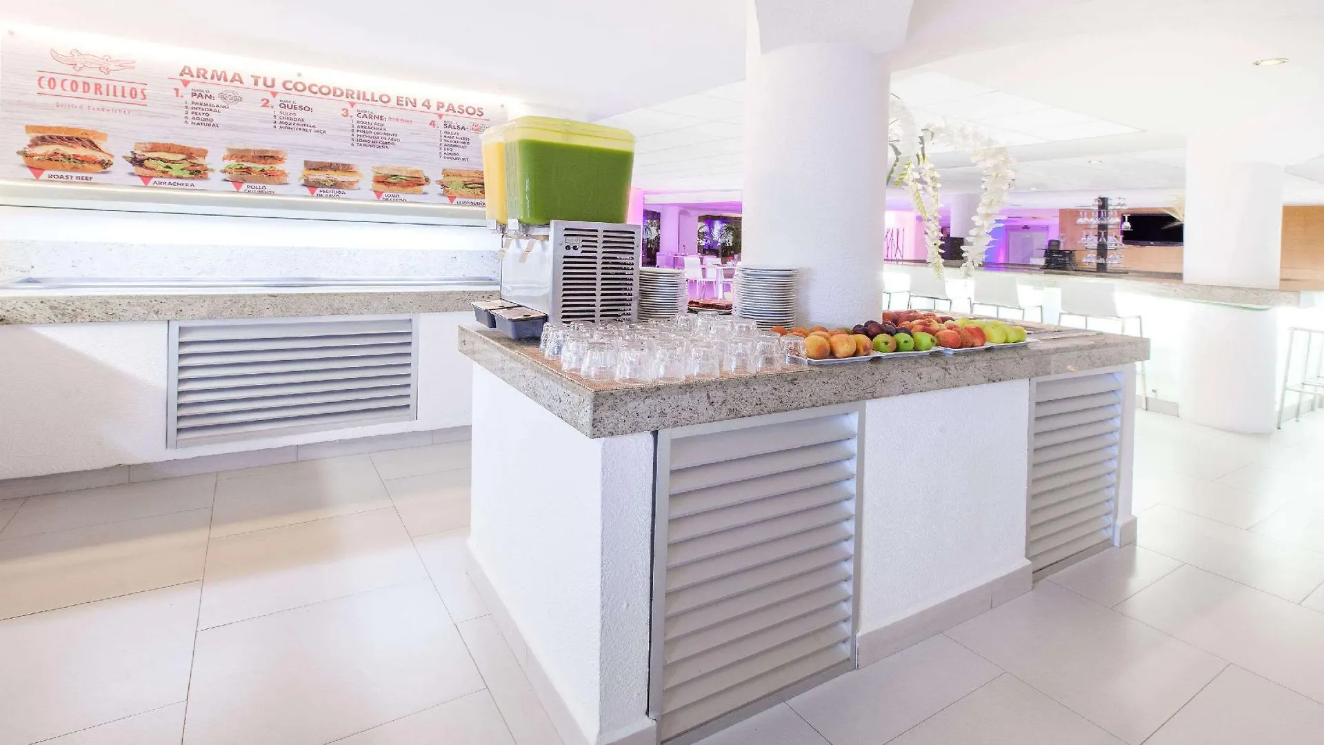 Adhara Express Hotel Cancún