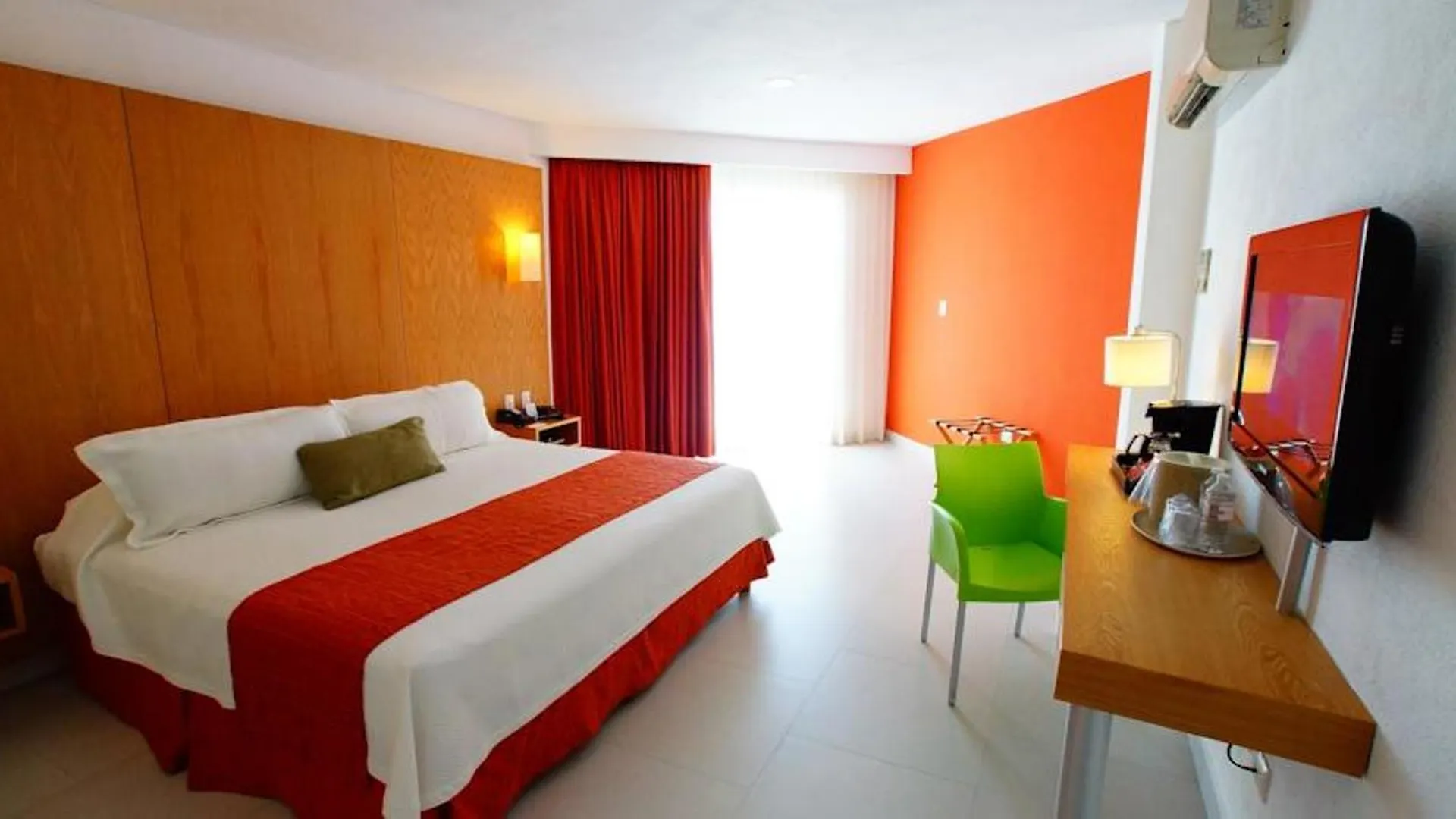 Adhara Express Hotel Cancún 3*,  Mexico